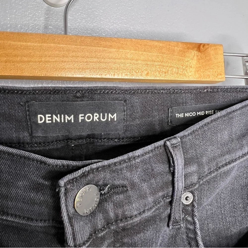 DENIM FORUM Black The Nico Mid Rise Skinny Crop Denim Jeans